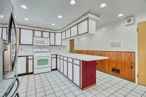 Kitchen - 250 Webster Rd, Webster, NY 14580 photo 3 of 8