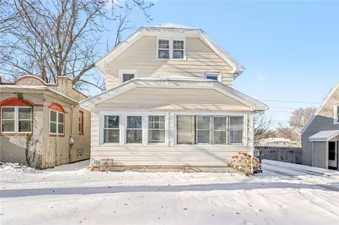 217 Peart Ave, Irondequoit, NY 14622