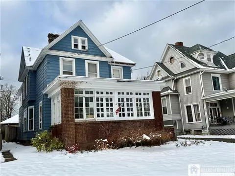 425 Washington Ave, Dunkirk, NY 14048
