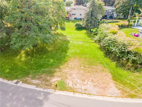 397 Rock Beach Rd, Irondequoit, NY 14617 photo 4