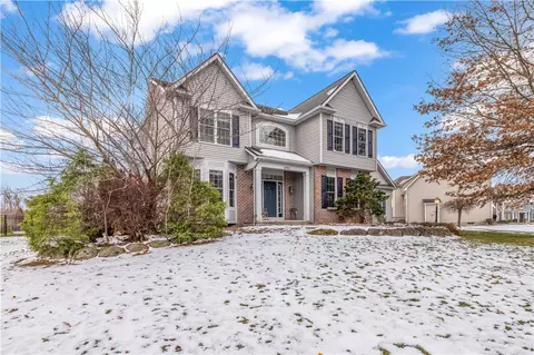 1303 Nature Trail Cir, Webster, NY 14580