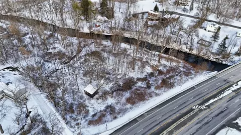 8086 Dussett Ln, Lima, NY 14485