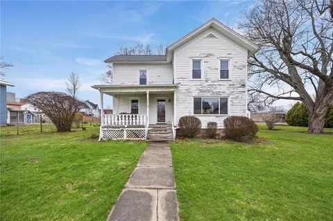 5043 Gray St, North Rose, NY 14516