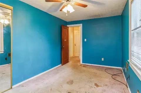 Bedroom - 67 Harwick Rd, Irondequoit, NY 14609 photo 2 of 8
