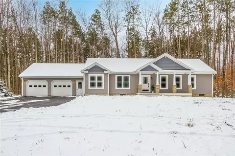 796 Curran Rd, Shortsville, NY 14548
