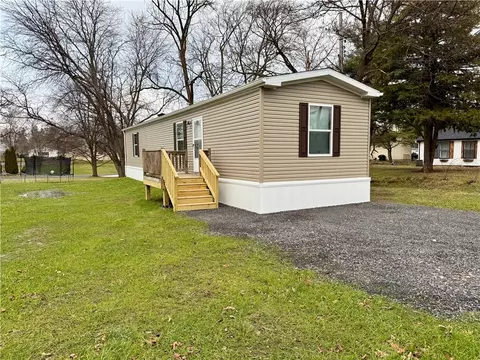 21 Tyler Ave, Seneca Falls, NY 13148