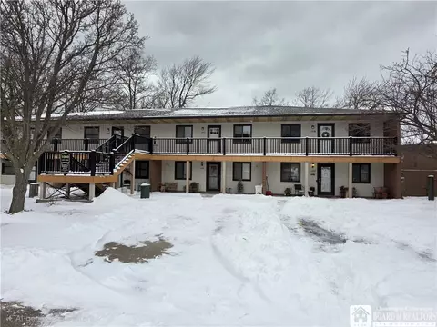 1004 Edgewater Dr, Westfield, NY 14787