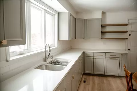 17 Case Ave, Auburn, NY 13021 photo 3