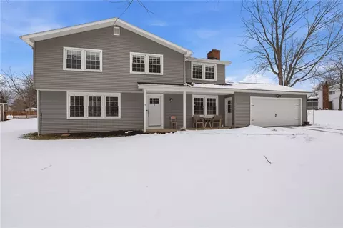 1622 Greensboro Dr, Webster, NY 14580