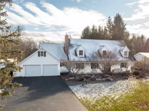 70 Attridge Rd, Chili, NY 14428