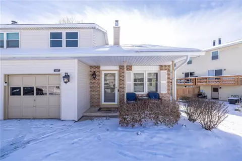 1117 Cunningham Dr, Victor, NY 14564