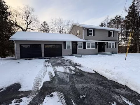 45 Hillview Dr, Norwich, NY 13815