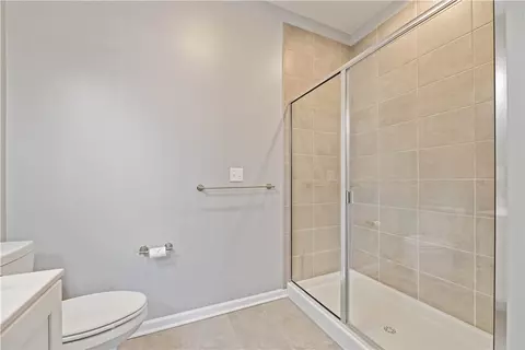 Bath - 53 Maryview Dr, Webster, NY 14580 photo 2 of 4