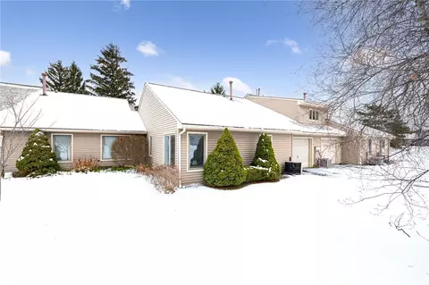 3153 E Cedarbush Dr, Canandaigua, NY 14424