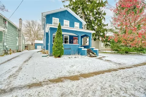 145 Chapin St, Canandaigua, NY 14424