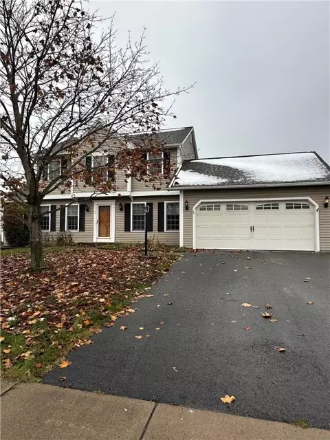 20 Parr Cir, Irondequoit, NY 14617