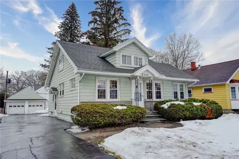2340 Titus Ave, Irondequoit, NY 14622