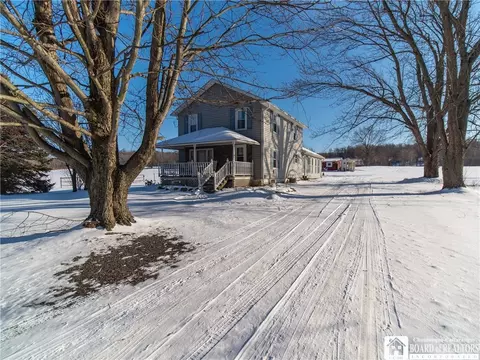 10391 W Side Hill Rd, Ripley, NY 14775