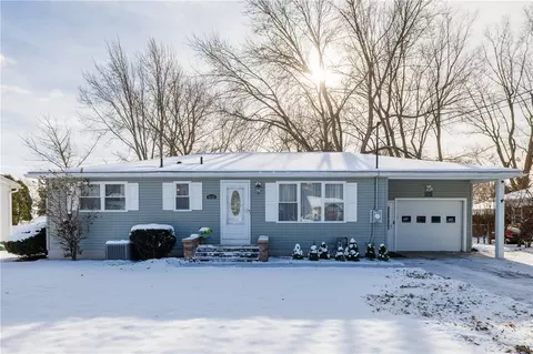 3695 Lyell Rd, Gates, NY 14606