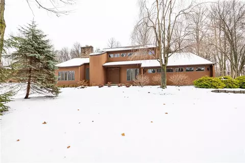 Exterior - 342 Shadowbrook Dr, Webster, NY 14580 photo 2 of 10
