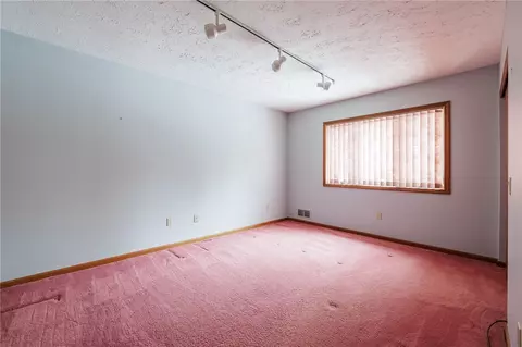 Bedroom - 342 Shadowbrook Dr, Webster, NY 14580 photo 2 of 5