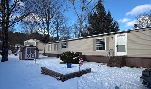 94 Willow Cir, Painted Post, NY 14870