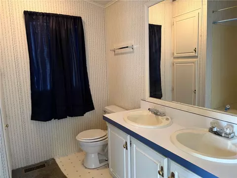 94 Willow Cir, Painted Post, NY 14870 photo 17