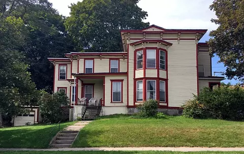 79 Chestnut St, Oneonta, NY 13820