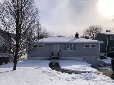 301 Hillbrook Rd, Syracuse, NY 13219