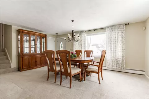 131 Meadow Cir, Irondequoit, NY 14609 photo 18