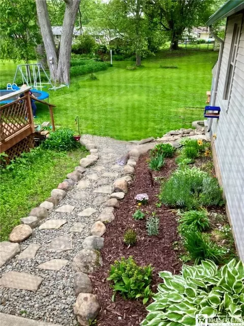 Exterior - 86 E Green St, Dunkirk, NY 14048 photo 6 of 9