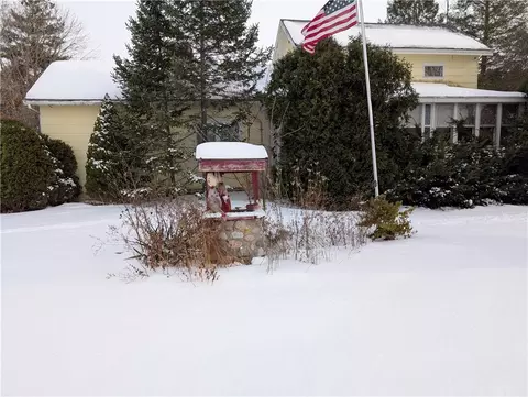 2486 Canandaigua Rd, Macedon, NY 14502