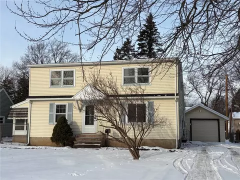 180 Northmore Ave, Gates, NY 14606