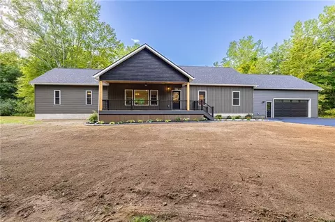 3283 Roosevelt Hwy, Hamlin, NY 14464