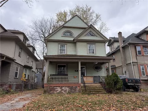 393 Grand Ave, Rochester, NY 14609