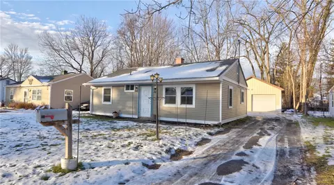 Exterior - 7 Stewart St, Waterloo, NY 13165 photo 2 of 6