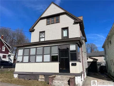 393 Buffalo St, Jamestown, NY 14701