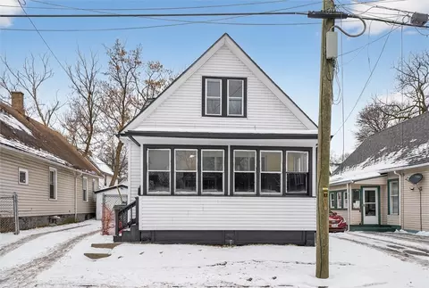 27 Rugraff St, Rochester, NY 14606