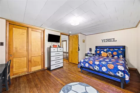 Bedroom - 40 Spencer St, Lyons, NY 14489 photo 3 of 10