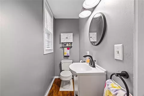 Bath - 40 Spencer St, Lyons, NY 14489 photo 2 of 5