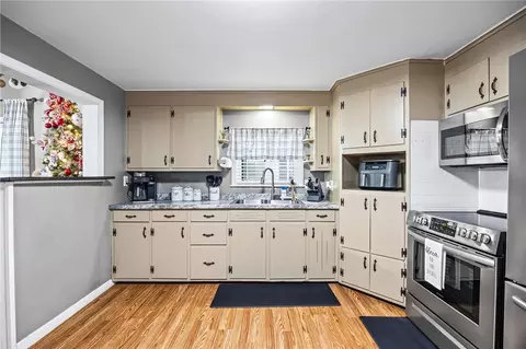Kitchen - 40 Spencer St, Lyons, NY 14489 photo 2 of 6