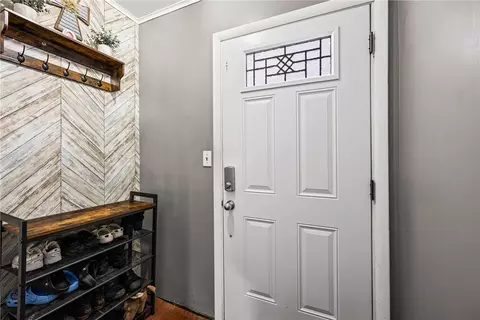 Entry Way - 40 Spencer St, Lyons, NY 14489 photo 1 of 3
