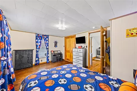 Bedroom - 40 Spencer St, Lyons, NY 14489 photo 4 of 10