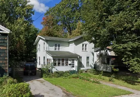 18 N Liberty St, Albion, NY 14411