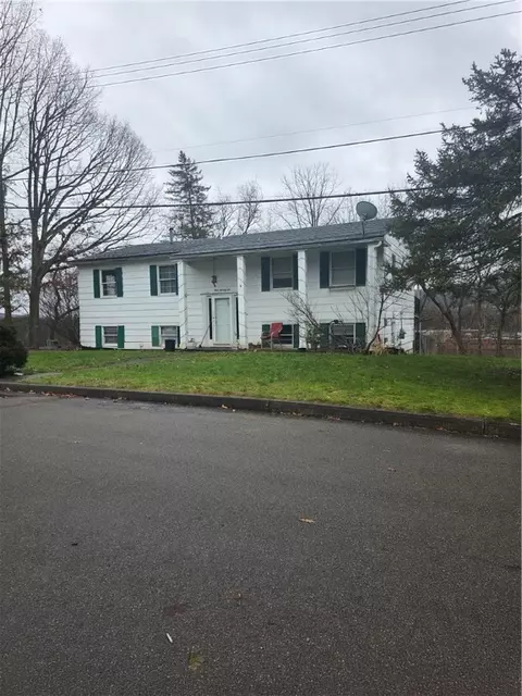 176 N Franklin St, Corning, NY 14830