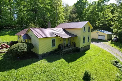 326 Park Hill Rd, Erin, NY 14838