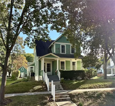 130 W 5th St, Corning, NY 14830
