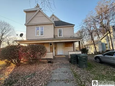 839 Prendergast Ave, Jamestown, NY 14701