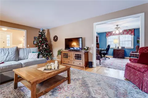 1237 Bucks Run, Webster, NY 14580 photo 21