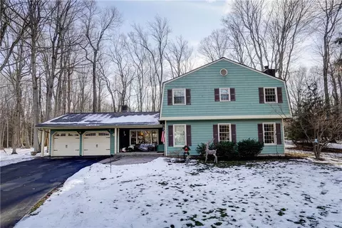 1237 Bucks Run, Webster, NY 14580
